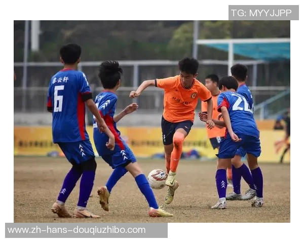 足球金哨背后的故事与传奇裁判们的荣耀与挑战