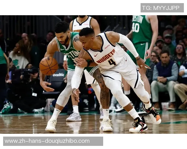 常规赛回顾：绿军稳居强队之巅湖人逆袭展现绝佳韧性